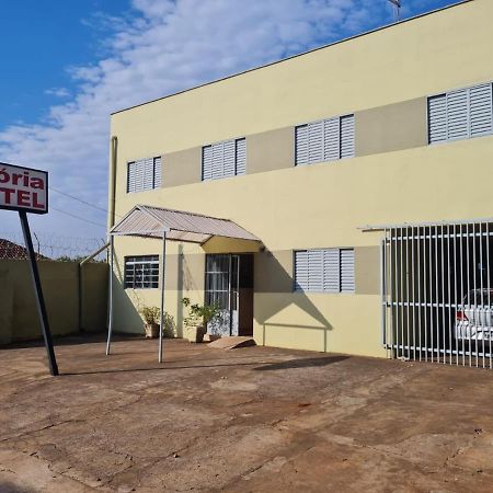 לונדרינה Hotel Gloria מראה חיצוני תמונה